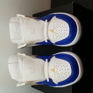 Air Jordan 1 Low SE  "Philippines".